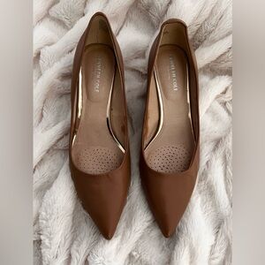 KENNETH COLE Kitten heel pumps